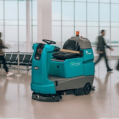 1. robotit 400x999,q=85